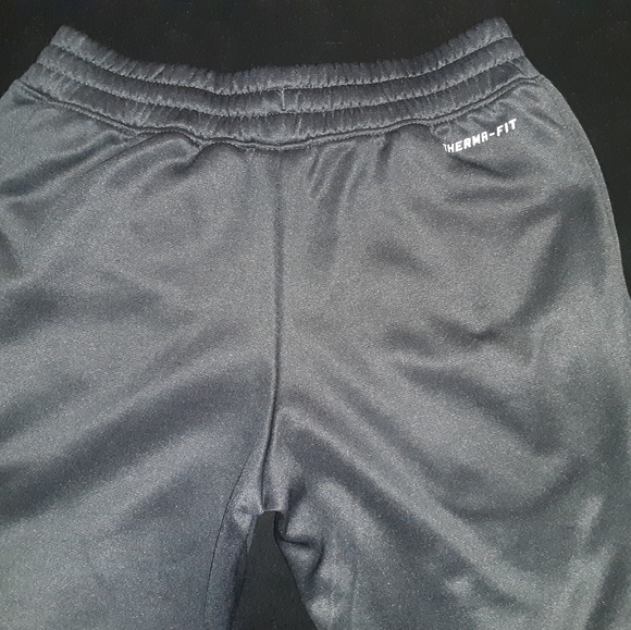 Nike youth Lg - Picture 2 of 3